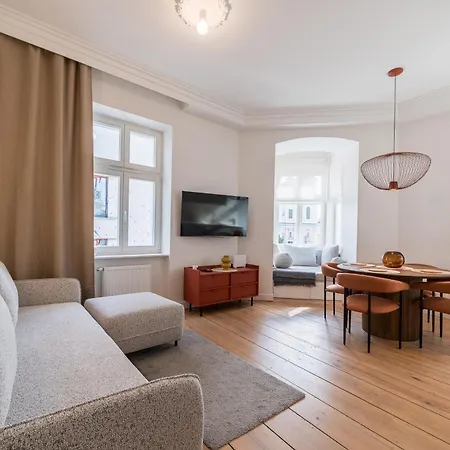 Zielona Harmony By Bookinghost *